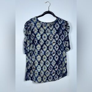 Sharagano Woman’s Short Sleeve Blouse In Navy, Light Blue and Mossy Green EXC
